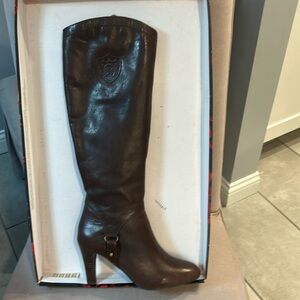 listing-status-banner